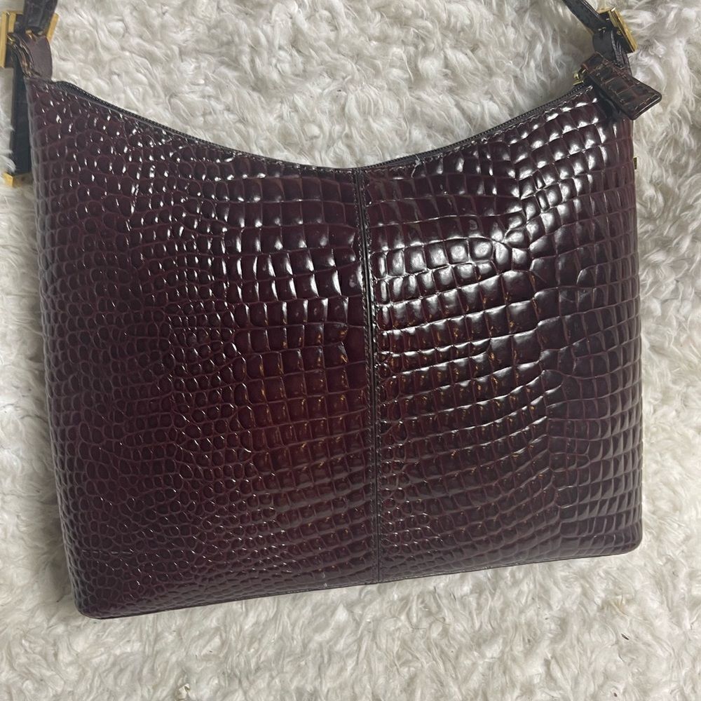 Etienne Aigner leather burgundy reptile print shoulder bag gold tone hardwares - Picture 7 of 16
